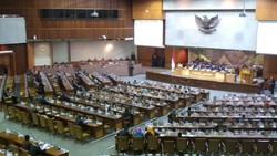 Surat Perombakan F-Golkar Tak Dibacakan, Loyalis Agung Debat Fahri Hamzah