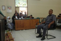 Saksi Ahli Kasus Nenek Asyani Akui Tak Punya Keahlian di Bidang Perkayuan