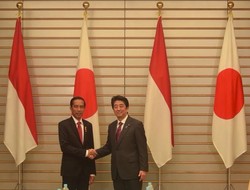 Setelah Kaisar Akihito, Giliran PM Shinzo Abe yang Ditemui Jokowi