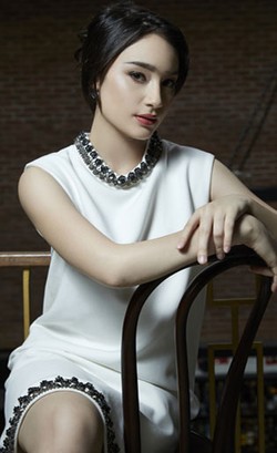 Foto: Tatjana Saphira, Si Cantik yang Cerewet dan Pernah Tonggos
