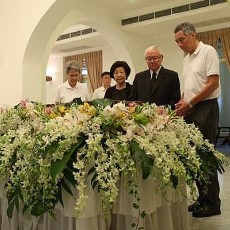 Jenazah Lee Kuan Yew Disemayamkan Sementara di Istana Singapura
