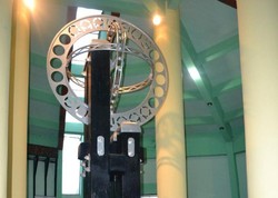 Bayangan Bisa Menghilang di Tugu Khatulistiwa, Pontianak