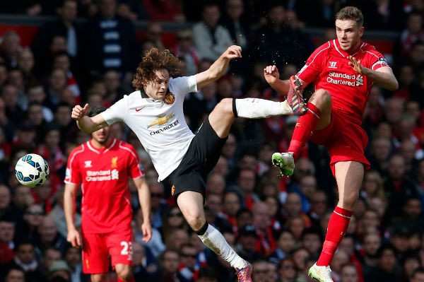 Keberhasilan MU Mengeksploitasi Skema 3 Bek Liverpool