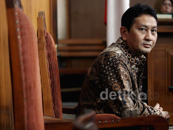 PPATK Tak Hadir, Praperadilan Udar Pristono Ditunda
