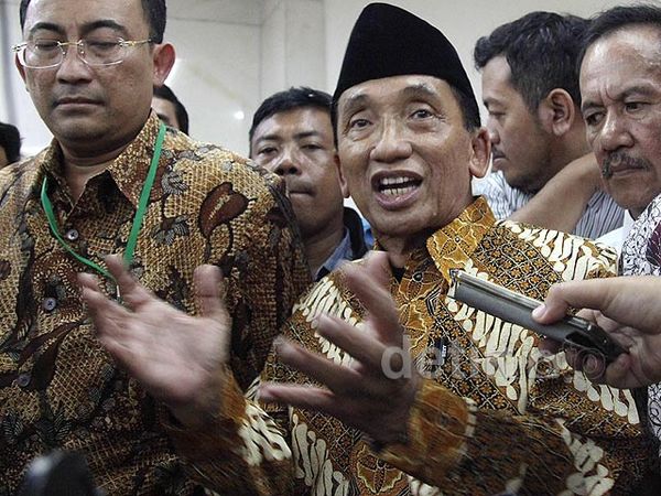 Fuad Amin Bersaksi untuk Direktur MKS