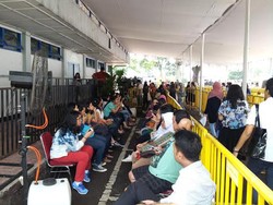 Penukaran Tiket One Direction Hari ke-3 Didominasi Orang Tua