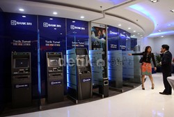 BRI Hibahkan Aplikasi SIM Online ke Polri