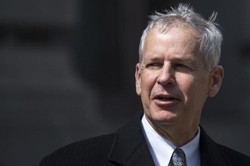 Bos TV Satelit Ini Punya Duit Rp 248 Triliun