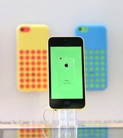 iPhone Disita, Bocah Ini Racuni Ibunya