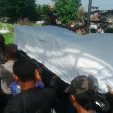 Kematian Dianggap Janggal, Makam Rudianto di Karang Tembok Dibongkar