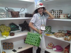 Kreatif! Wanita Ini Raup Rp 15 Juta per Bulan dari Tumpukan Sampah