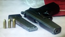 Penampakan Pistol yang Dibawa Pria Pencuri Roti di Mal Kota Kasablanka