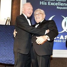 Mantan Menlu AS Kissinger Bersyukur Bisa Jadi Sahabat Lee Kuan Yew