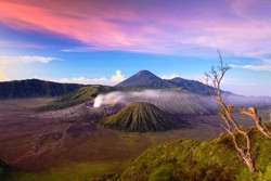 Potret Keindahan Panorama Gunung Bromo