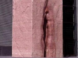 Patung Vagina di Jerman yang Bikin Geleng-geleng Kepala