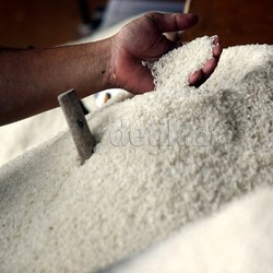 Harga Beras Kembali Jinak, Paling Murah Dijual Rp 7.500/Kg