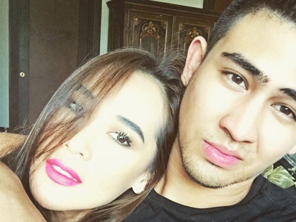 Ina Thomas dan Axel, Ibu dan Anak yang Mesra Bak Pacaran