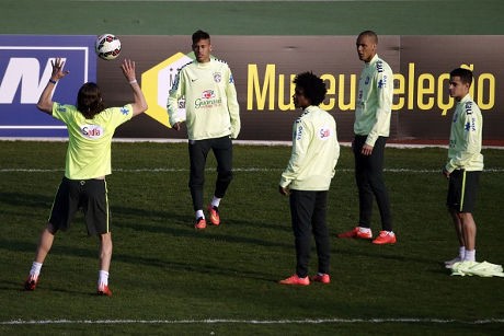 Waktunya Jeda Internasional (yang Menjengkelkan)