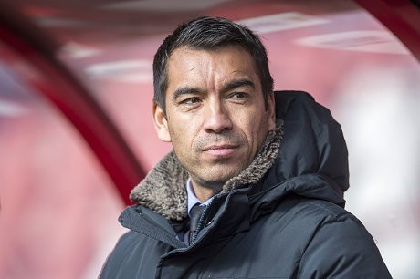 Van Bronckhorst Latih Feyenoord Musim Depan