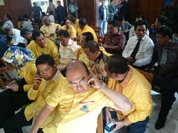 Soal Keabsahan Munas Golkar, Nurdin Halid Tantang Agus Gumiwang Debat