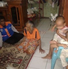 Nenek Renta dan Cucu Kembarnya Akan Dibawa ke Panti Sosial