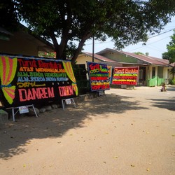 Papan Bunga Masih Berdatangan ke Rumah Anggota Kodim Korban Penembakan di Aceh