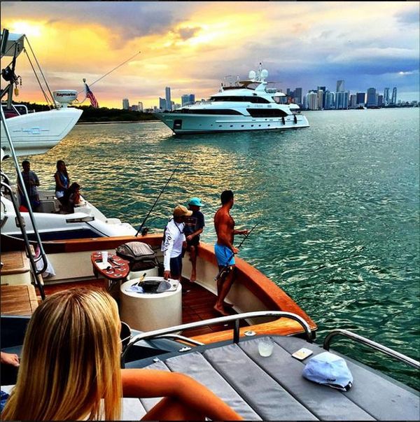 Gaya Selangit Para Pemuda Kaya di Instagram