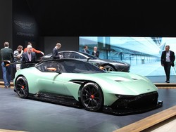 Strategi Aston Martin Berkelit dari Kebangkrutan