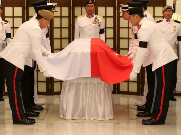 Jenazah Lee Kuan Yew Disemayamkan di Gedung Parlemen