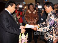 KMP Serahkan Usulan Hak Angket Yasonna ke Pimpinan DPR
