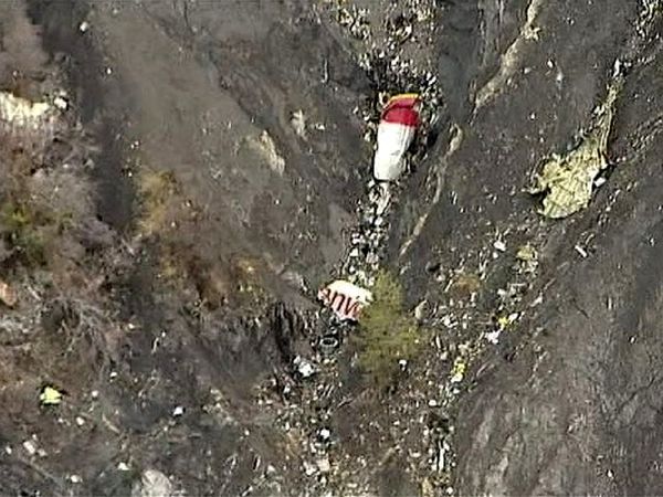 Melihat Lebih Dekat Serpihan Germanwings