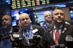 Wall Street Masih Lesu