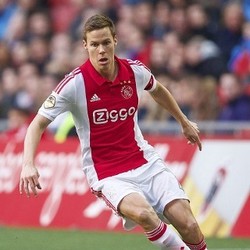 Bek Tengah Ajax Bergabung dengan Sampdoria Musim Depan