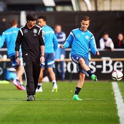 Kesempatan Eksperimen untuk Loew