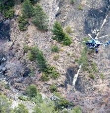 Kanselir Jerman dan Presiden Prancis Datangi Lokasi Jatuhnya Germanwings