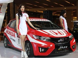 Ini Dia Mobil Balap Honda Jazz