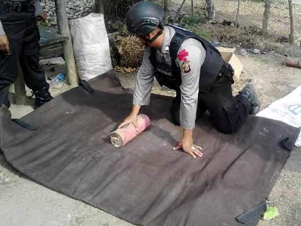 Brimob Amankan 2 Bom Rakitan di Aceh Timur