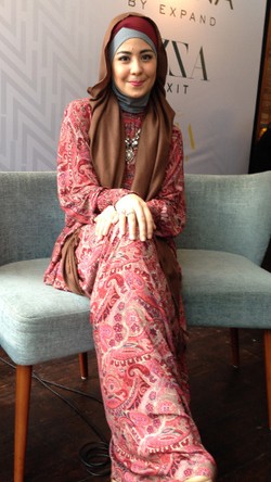 Risty Tagor Mantap untuk Pakai Jilbab Syari Agar Lebih Mudah Ibadah