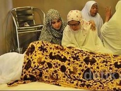 Sosok Yanni Trio Libels dalam Kenangan Sang Istri