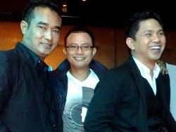 Saksikan Pemakaman Yanni Libels Via Skype, Edwin Tampak Tak Tegar