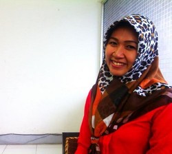 Cerita Brigadir Sthanny yang Memutuskan Pakai Jilbab