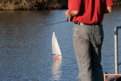 Perahu Mainan Meledak, 4 Bocah Ini Alami Luka Bakar