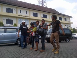 Pencuri Sadis Bakar Korban, Pelaku Aji Ikut Melayat dan Lihat Olah TKP