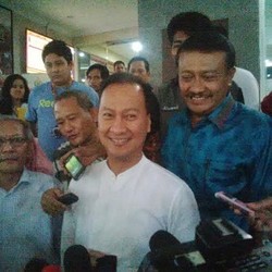 Datang ke Bareskrim, Agus Gumiwang Cs Laporkan Ade dan Bamsoet