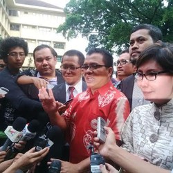 Didampingi 2 Tim Kuasa Hukum, Denny Indrayana Penuhi Panggilan Bareskrim