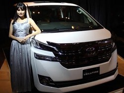 Toyota: Semoga Pak Jokowi Pakai Alphard Baru