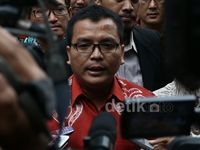 Denny Indrayana Penuhi Panggilan Polisi