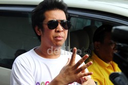 Olga Meninggal, Ayu Dewi Tak Henti-hentinya Menangis