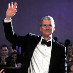CEO Apple akan Sumbangkan Semua Hartanya