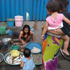 Ini Cara Halimah Siasati Sepinya Jualan di Dalam Pasar